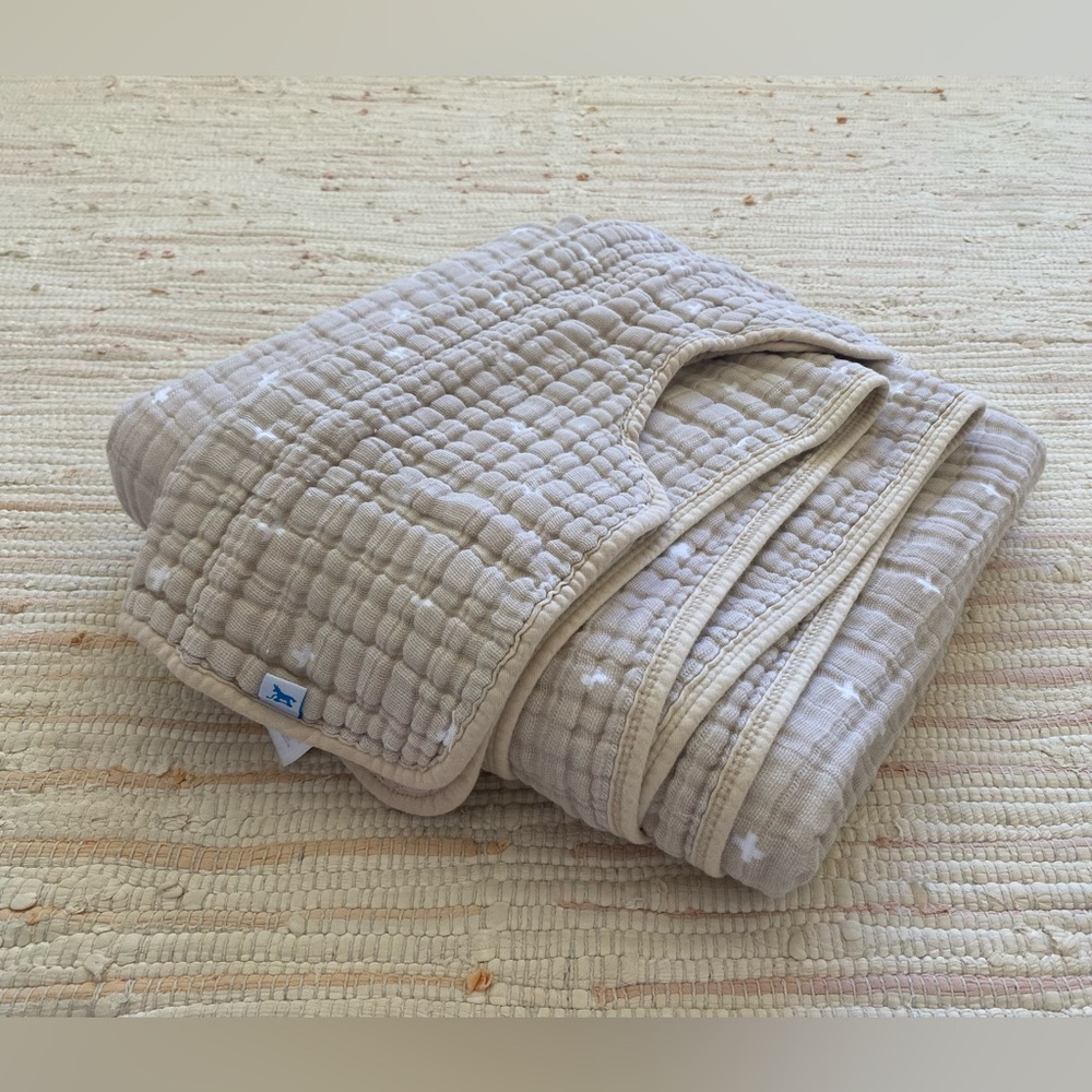 Little Unicornn Muslin Quilt and Burpcloth